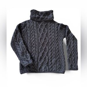 Aran Sweater Market 100% Merino Wool Cable Knit Turtleneck Sweater SZ Med Gray